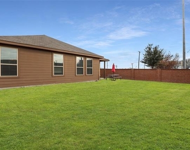 100 Creek Terrace Drive - Photo Thumbnail 12