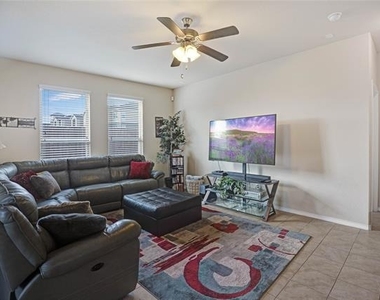 100 Creek Terrace Drive - Photo Thumbnail 6