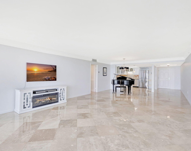 400 Beach Road - Photo Thumbnail 5