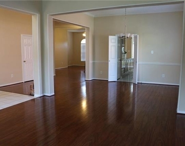 4428 Buchanan Drive - Photo Thumbnail 3