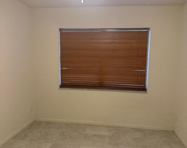 4394 Nw 9th Avenue - Photo Thumbnail 1