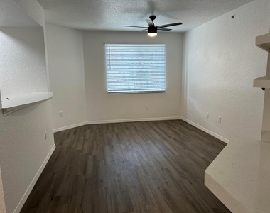 11035 Legacy Boulevard - Photo Thumbnail 4