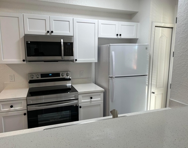 11035 Legacy Boulevard - Photo Thumbnail 2