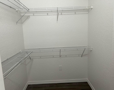11035 Legacy Boulevard - Photo Thumbnail 8