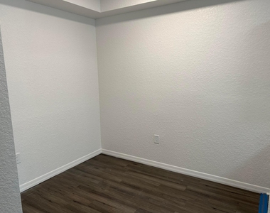 11035 Legacy Boulevard - Photo Thumbnail 5