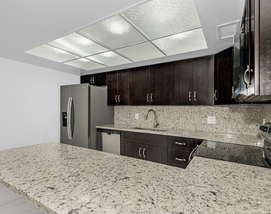 8706 W Sample Road - Photo Thumbnail 3