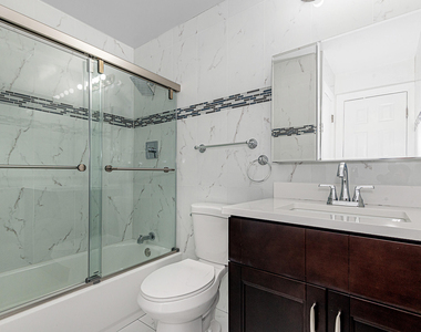 8706 W Sample Road - Photo Thumbnail 12