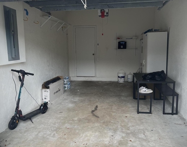 4878 Sw 32nd Terrace - Photo Thumbnail 15
