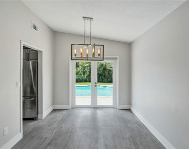 11627 Sw 50th Street - Photo Thumbnail 4