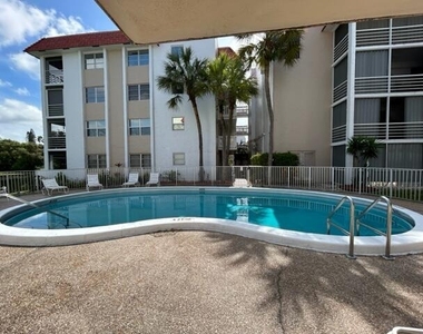 3601 Inverrary Drive - Photo Thumbnail 23