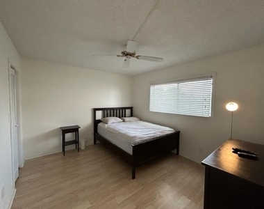 3601 Inverrary Drive - Photo Thumbnail 18