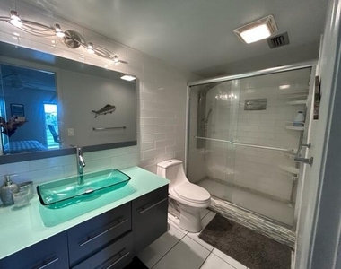 3601 Inverrary Drive - Photo Thumbnail 17
