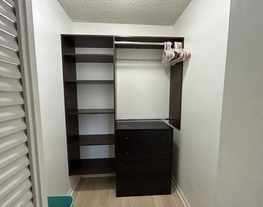 3601 Inverrary Drive - Photo Thumbnail 15