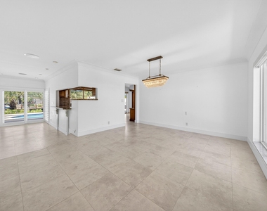 6251 Ne 20th Terrace - Photo Thumbnail 26