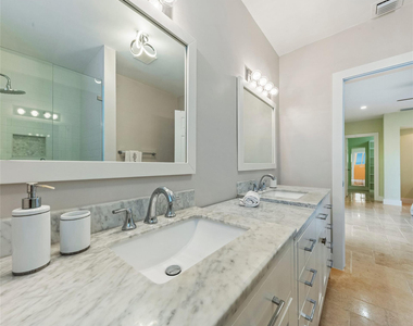 6251 Ne 20th Terrace - Photo Thumbnail 41
