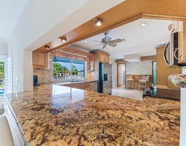 6251 Ne 20th Terrace - Photo Thumbnail 15