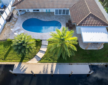 6251 Ne 20th Terrace - Photo Thumbnail 12