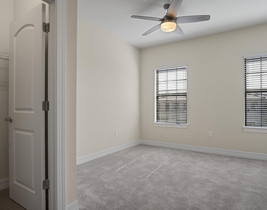 4837 Chantilly Road - Photo Thumbnail 6