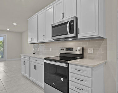 4837 Chantilly Road - Photo Thumbnail 3