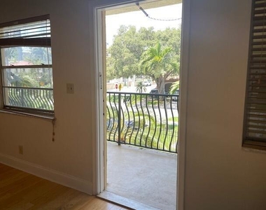 901 Ne 3rd Street - Photo Thumbnail 14