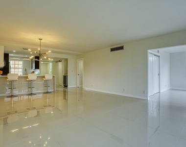 535 Oaks Drive - Photo Thumbnail 1