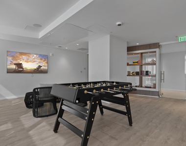 220 Lake Shore Drive - Photo Thumbnail 33