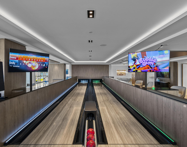 220 Lake Shore Drive - Photo Thumbnail 28