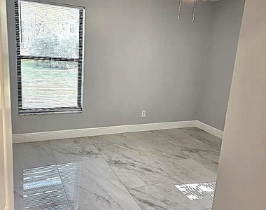 6551 Se Federal Highway - Photo Thumbnail 9