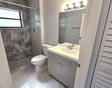 6551 Se Federal Highway - Photo Thumbnail 12