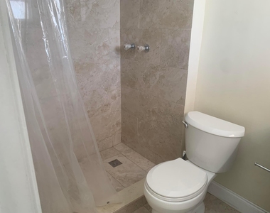 9640 Sw 1st Place - Photo Thumbnail 7