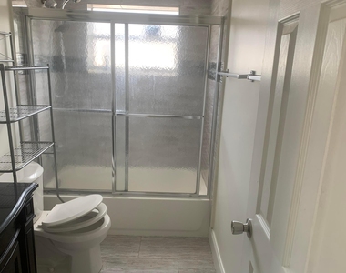 9640 Sw 1st Place - Photo Thumbnail 6