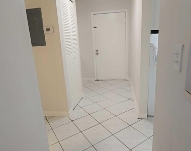 4111 Stirling Road - Photo Thumbnail 2