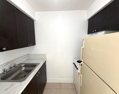 2119 Davie Boulevard - Photo Thumbnail 2