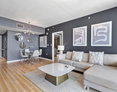 610 W Las Olas Boulevard - Photo Thumbnail 4