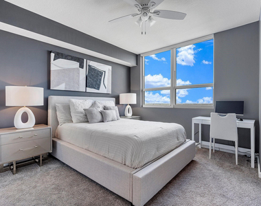 610 W Las Olas Boulevard - Photo Thumbnail 14