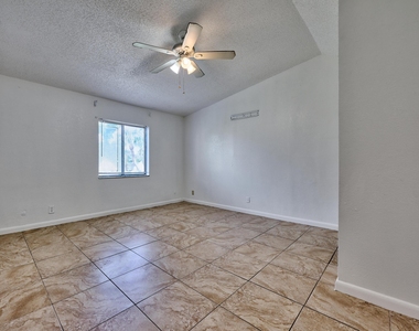 57 Peachtree Place - Photo Thumbnail 34