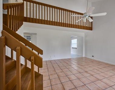 57 Peachtree Place - Photo Thumbnail 14