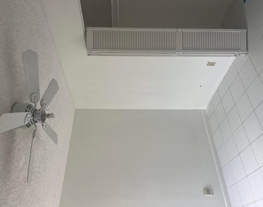 57 Peachtree Place - Photo Thumbnail 6