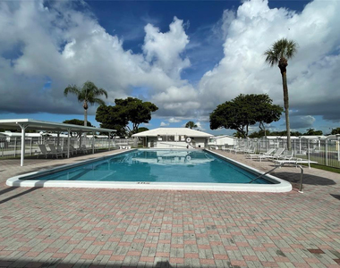 2751 E Golf Boulevard - Photo Thumbnail 15