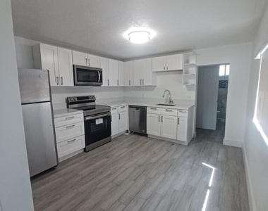 24 Sw 13th Street - Photo Thumbnail 2
