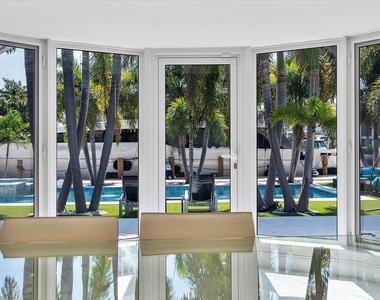 207 Royal Palm Drive - Photo Thumbnail 20