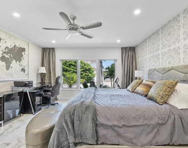 207 Royal Palm Drive - Photo Thumbnail 37
