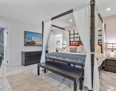 207 Royal Palm Drive - Photo Thumbnail 45