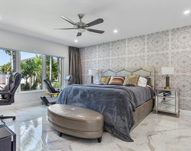 207 Royal Palm Drive - Photo Thumbnail 35
