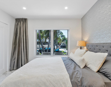 207 Royal Palm Drive - Photo Thumbnail 52