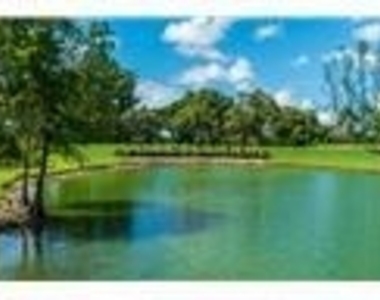 371 S Hollybrook Drive - Photo Thumbnail 32