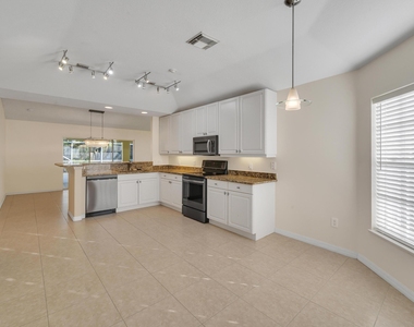 4209 Sw Mcclellen Street - Photo Thumbnail 11