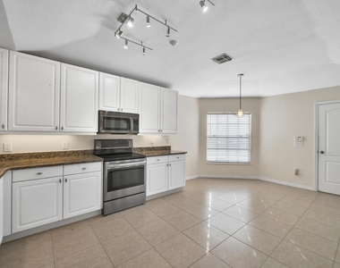 4209 Sw Mcclellen Street - Photo Thumbnail 8
