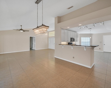 4209 Sw Mcclellen Street - Photo Thumbnail 6