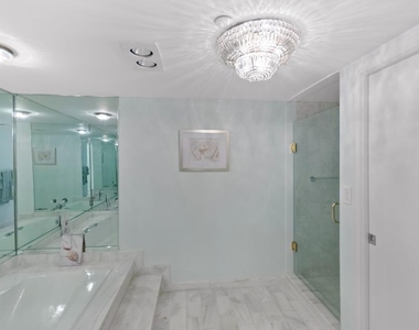 100 Lakeshore Drive - Photo Thumbnail 20
